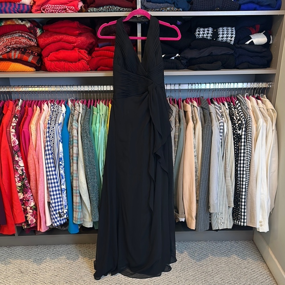 David’s Bridal black sleeveless v neck dress size 4